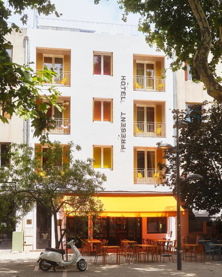 Hotel Present - Entree Autonome, Reception En Ligne - Encore Mieux Arles Exterior foto